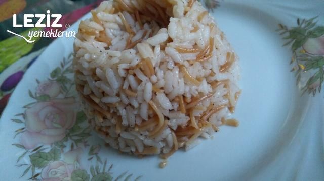 Tarçınlı Tel Şehriyeli Pilav