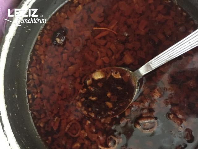 Mercimek Köftesi Nasıl Yapılır (Aşamalı Anlatım)