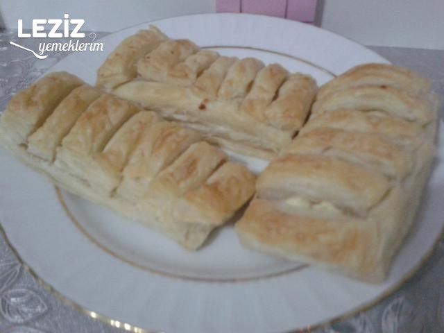 Milföyle Şekilli Börek Tarifi