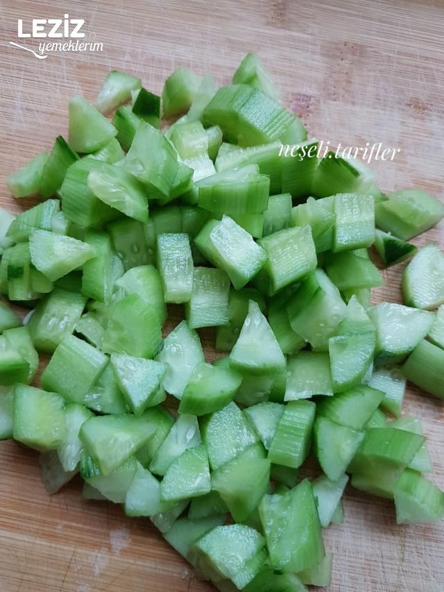 Semizotlu Salatalıklı Cacık