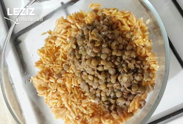 Yeşil Mercimekli Şehriye Salatası