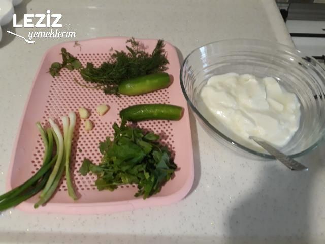 Bol Yeşillikli Cacık