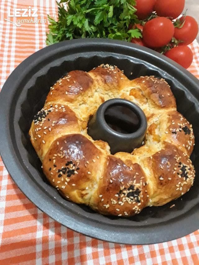 Maden Sulu Kek Kalıbında Poğaça