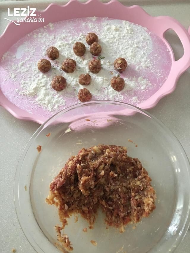 Köfteli Patates Yemeği