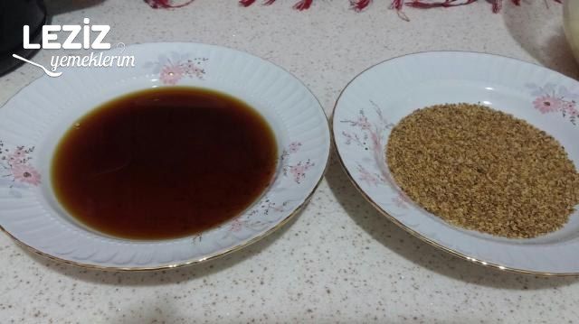 Ağızda Dağılan Susamlı Kurabiye (Simit Tadında)