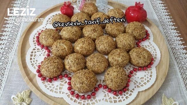 Ağızda Dağılan Susamlı Kurabiye (Simit Tadında)