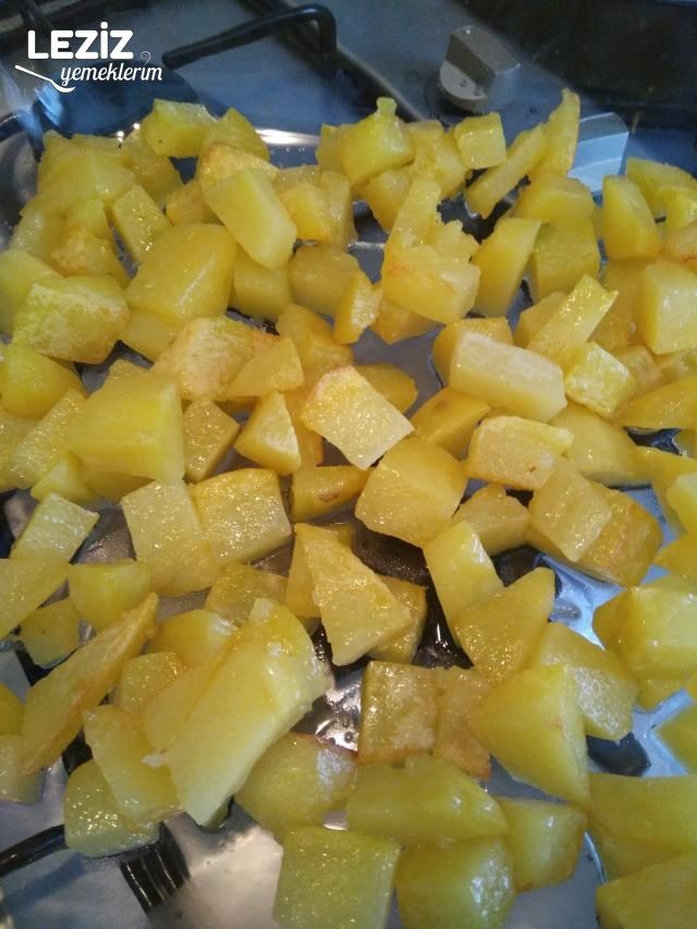 Fırında Nefis Patatesli Köfte