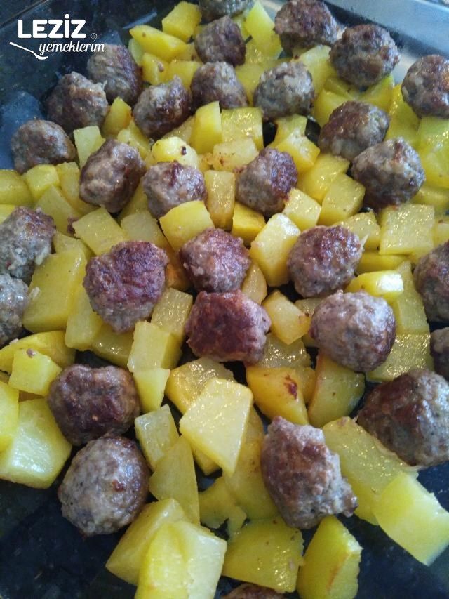 Fırında Nefis Patatesli Köfte