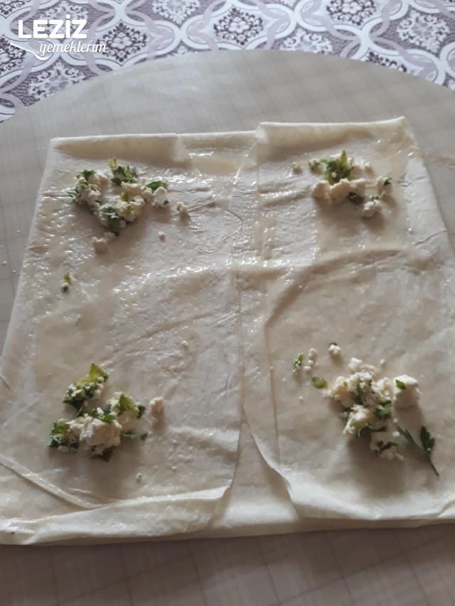 Enfes El Açması Gibi Börek