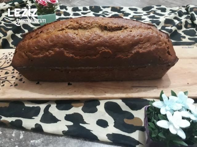 Pekmez Tahinli Çaylı Karma Kek