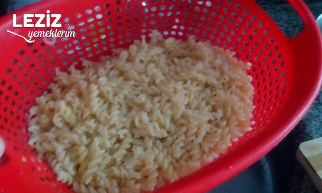 Sebzeli Makarna Nasıl Yapılır?