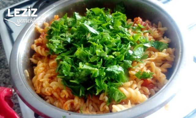 Sebzeli Makarna Nasıl Yapılır?