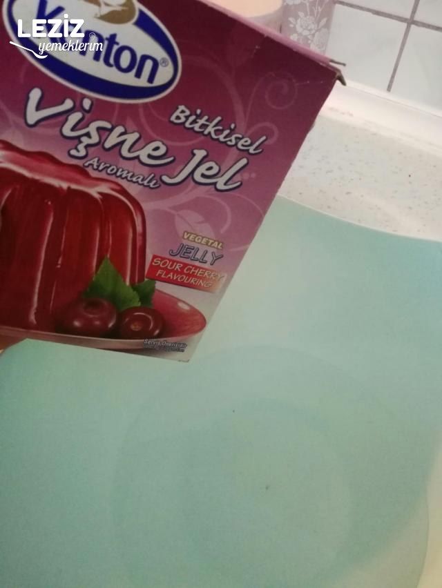 Jöleli Meyve Salatası Tarifi