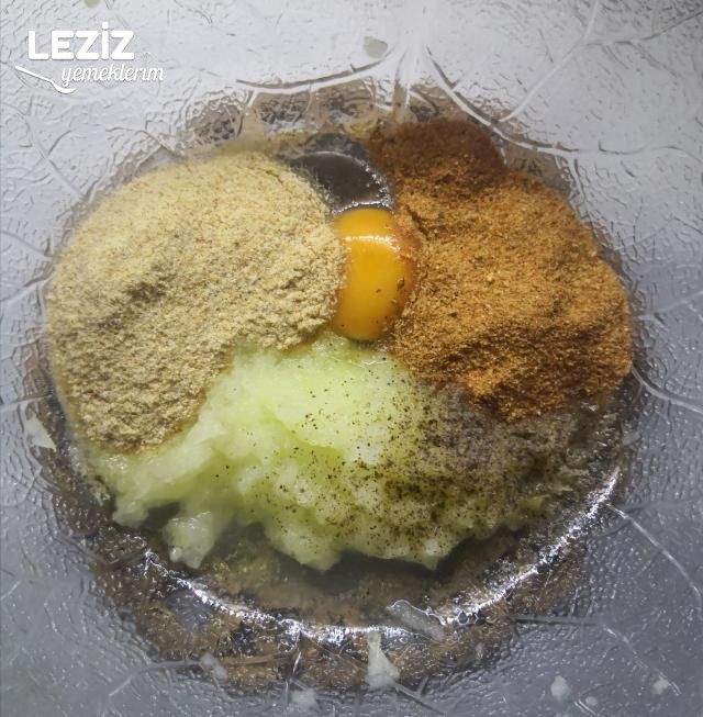 Çöp Şişte Köfte Tarifi (Püf Noktaları İle)