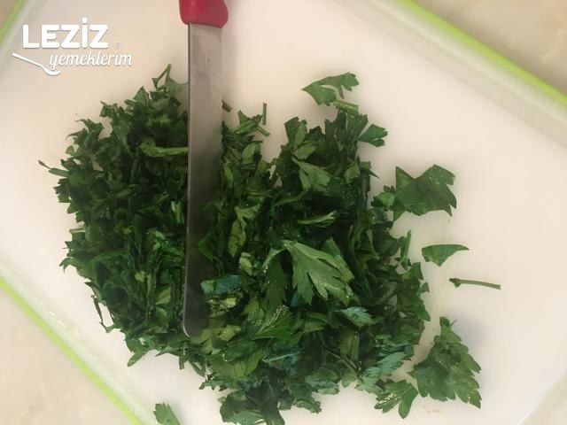 Mercimekli Köftenin Yapılışı