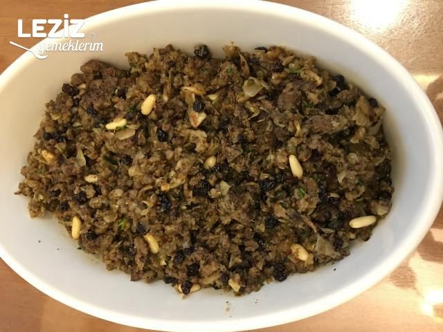 Hazır Yufkadan Kıymalı Ve Peynirli  Sarıyer Böreği