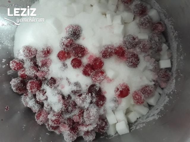 Nefis Vişne Reçeli