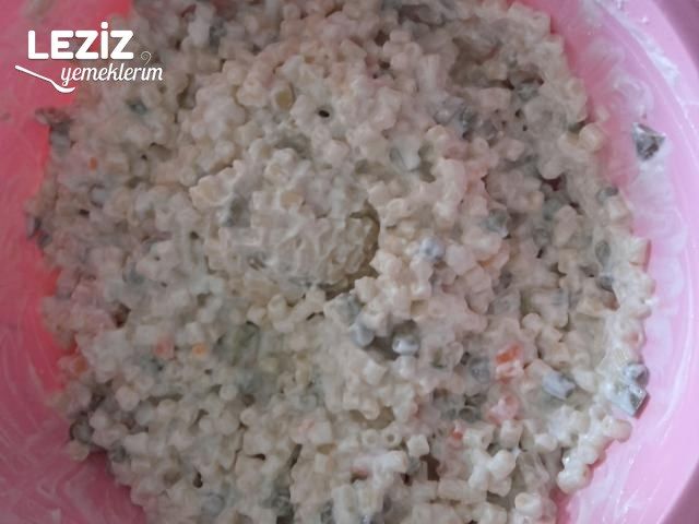 Makarna Salatası Yapımı