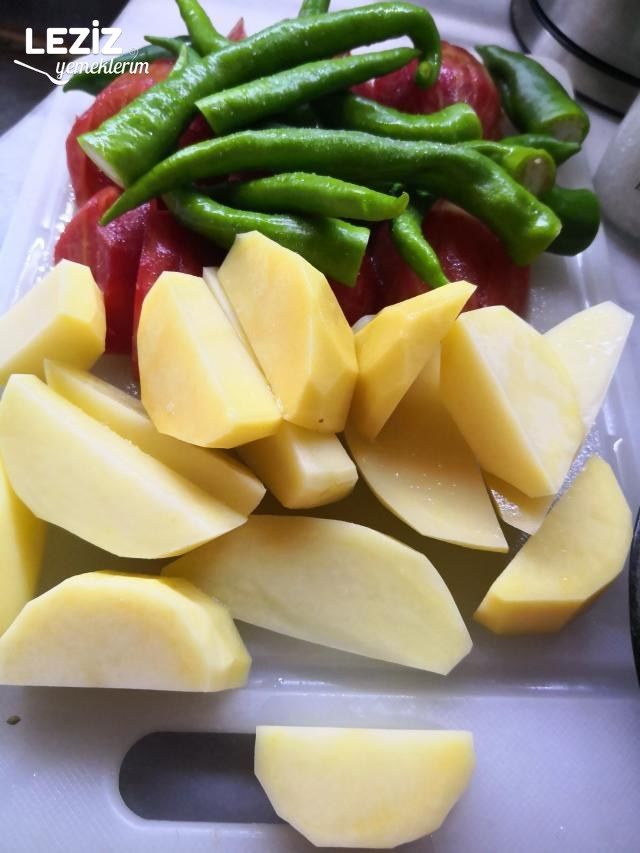 Fırında Nefis Köfte Patates