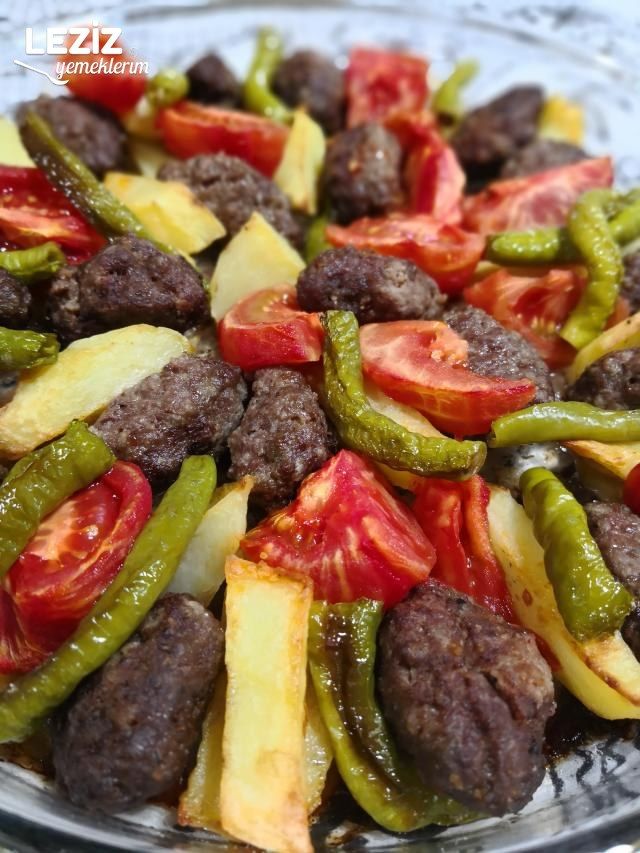 Fırında Nefis Köfte Patates