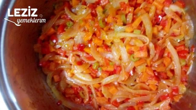 Bol Sebzeli Rulo Börek