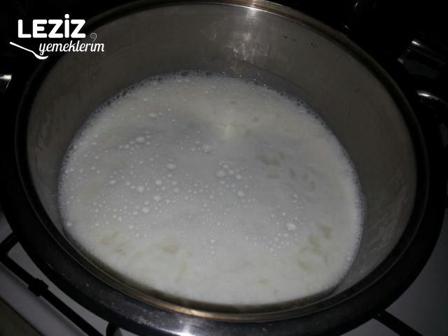 Sütlaç Tarifi (Ev Yapımı)