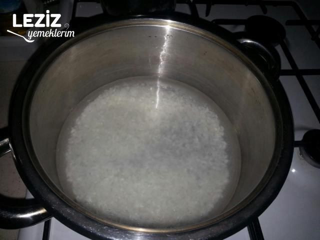 Sütlaç Tarifi (Ev Yapımı)