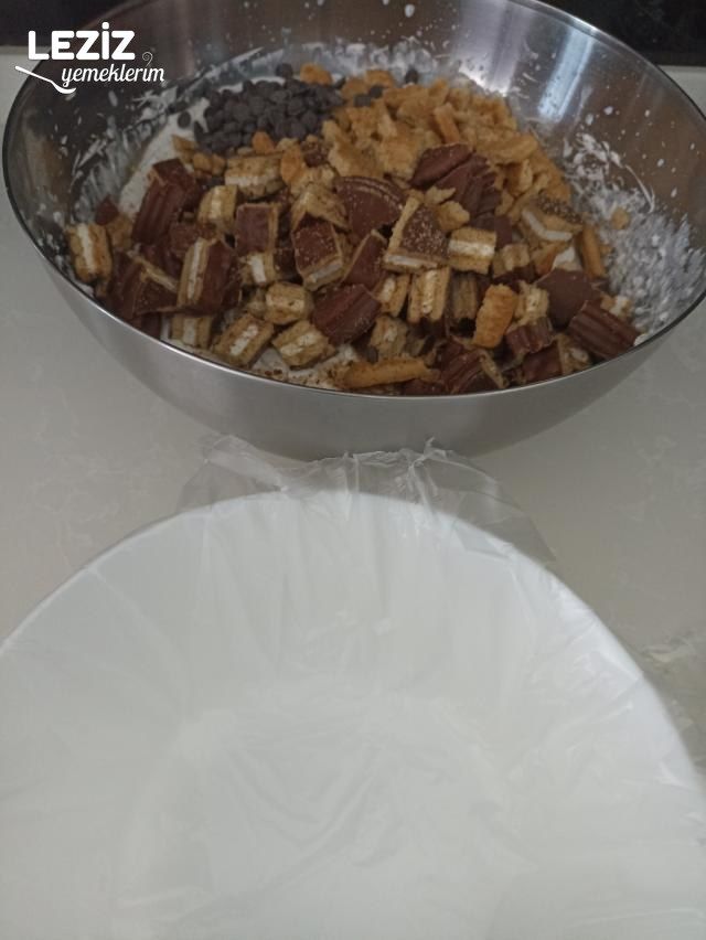 Kolay Halley Pastası