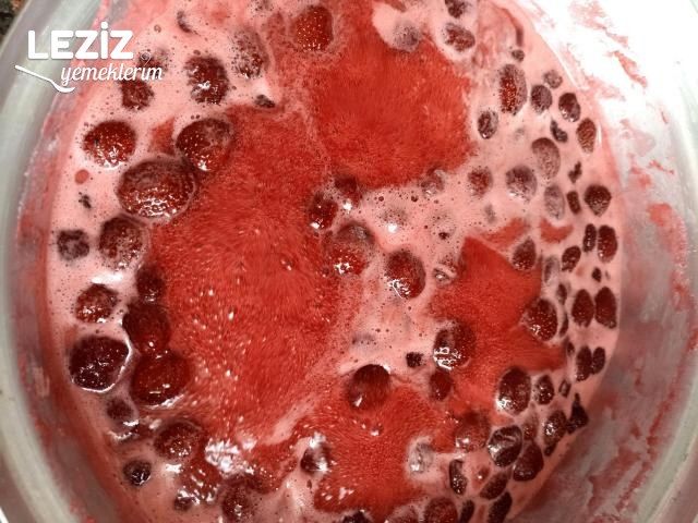 Çilek Reçeli Tarifi