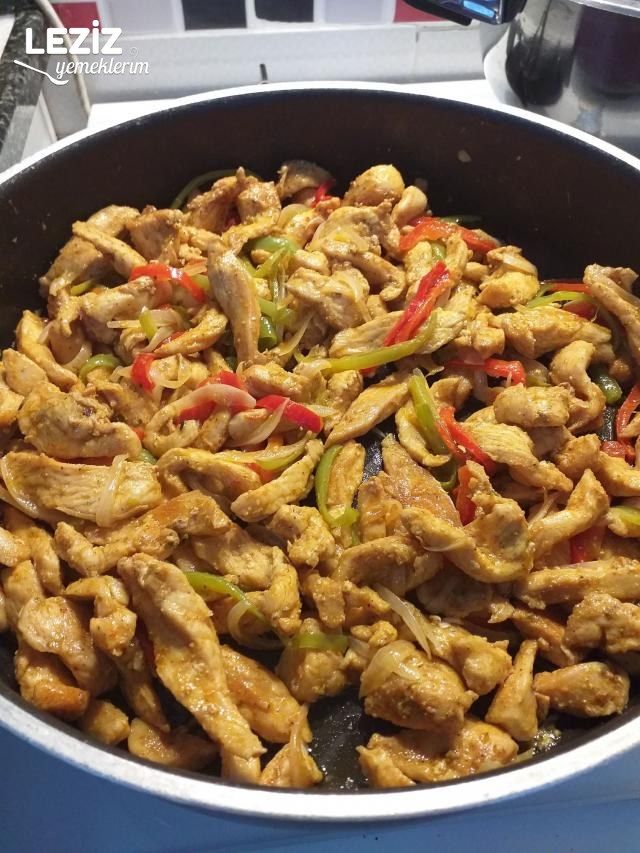 Tavuk Ve Makarna Menüsü