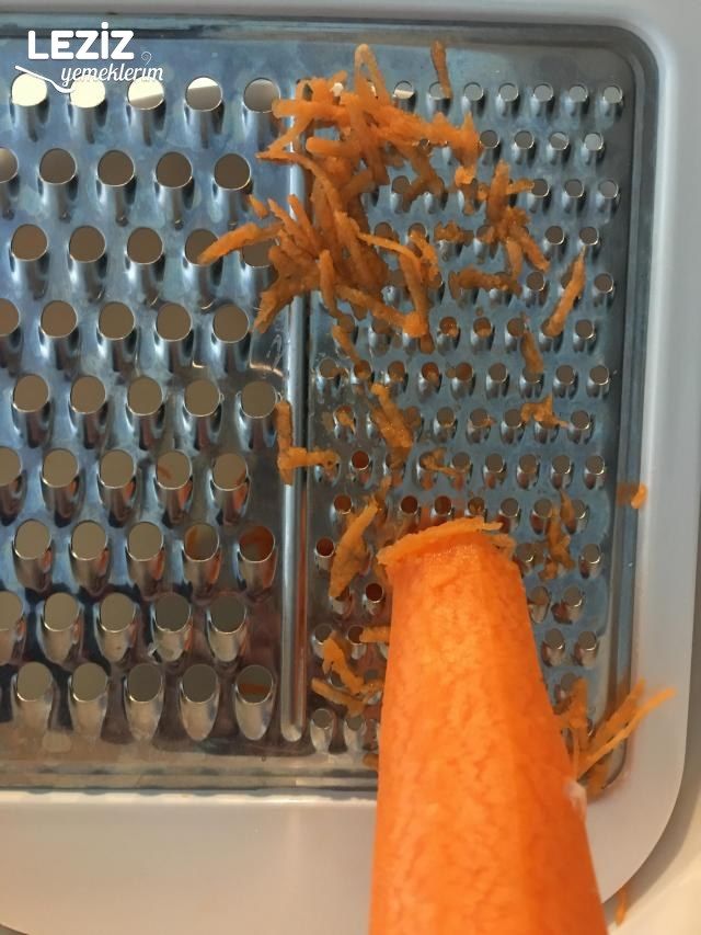 Havuçlu Kereviz Yaprağı Çorbası