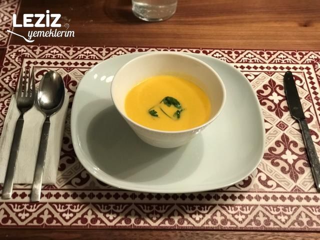 Soğuk Algınlığı İçin Zencefilli Havuç Çorbası