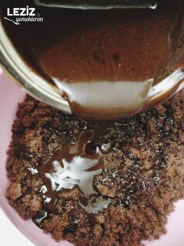 Kolay Kremalı Cevizli Toplar