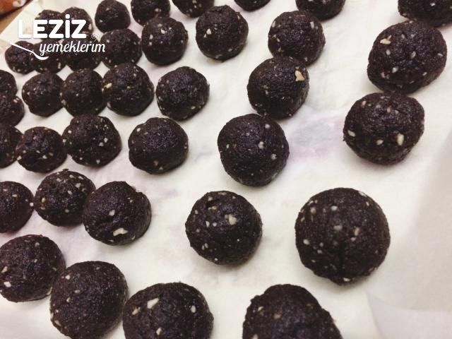 Kolay Kremalı Cevizli Toplar