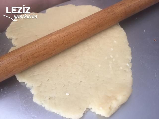 Elmalı Kurabiye (Aşama Fotoğraflı Anlatımıyla)