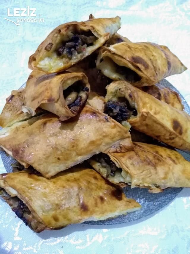 Mantarlı Enfes Börek Tarifi