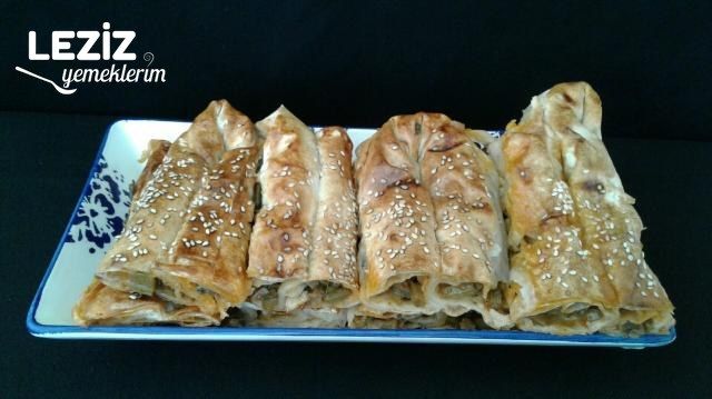 Pazı Sapı İle Börek