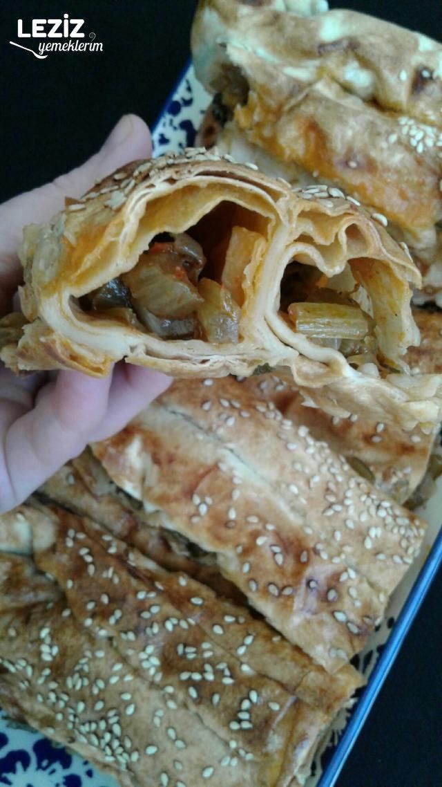 Pazı Sapı İle Börek