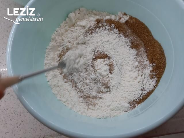 Leziz Susamlı Kurabiye