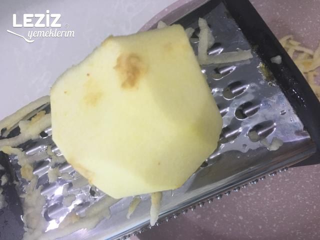 Elmalı Karamelli Sütlü Tatlı