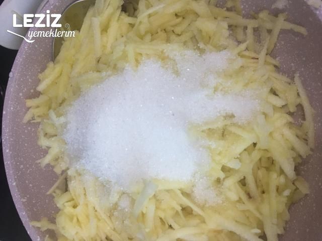 Elmalı Karamelli Sütlü Tatlı