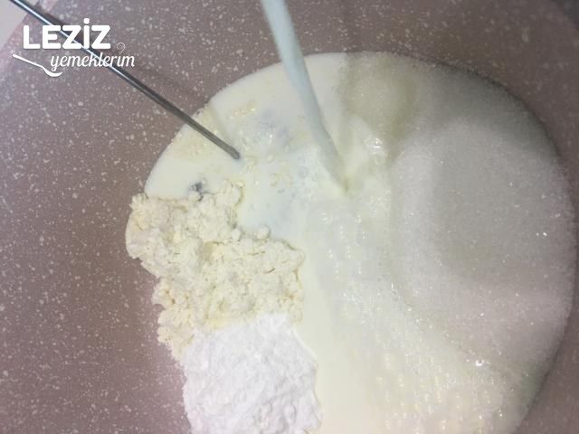 Elmalı Karamelli Sütlü Tatlı