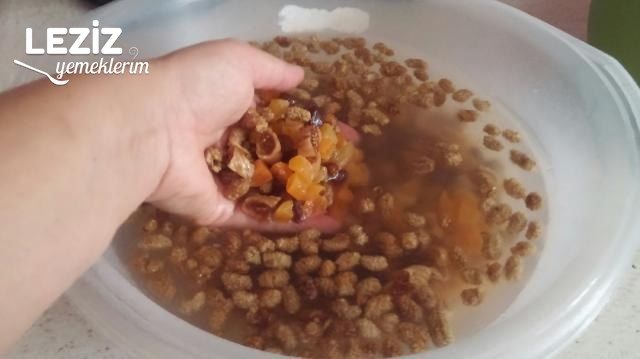 Aşure Malzemeleri Ve Tarifi (Detaylı Anlatım)