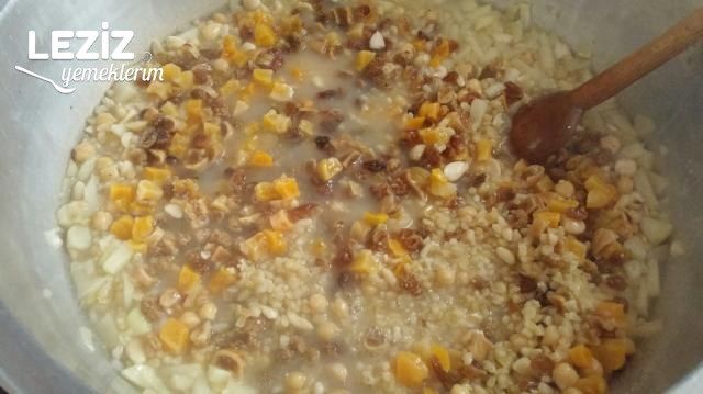 Aşure Malzemeleri Ve Tarifi (Detaylı Anlatım)