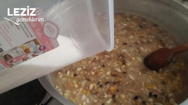 Aşure Malzemeleri Ve Tarifi (Detaylı Anlatım)