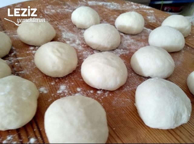 Gerçek Karaköy Poğaçası