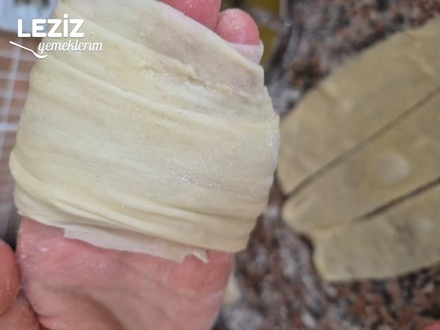 Patatesli Sarma Çörek