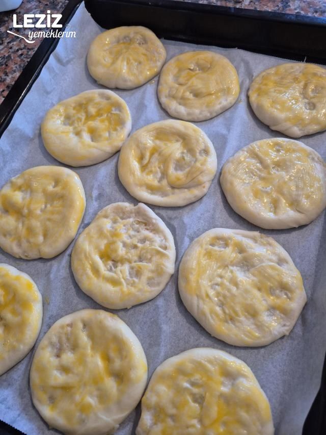 Patatesli Sarma Çörek