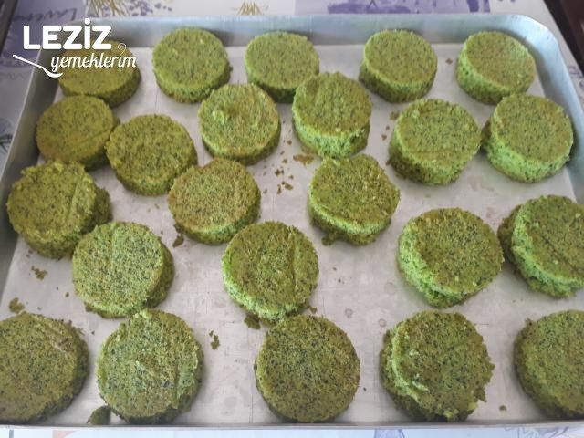 Ispanaklı Köstebek Pasta Tarifi