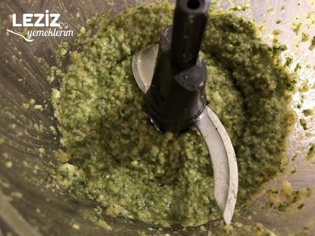 Pesto Sosu Tarifi